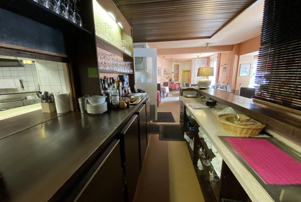 Restaurant à vendre à Noyon avec licence 4 et emplacement de premier ordre 