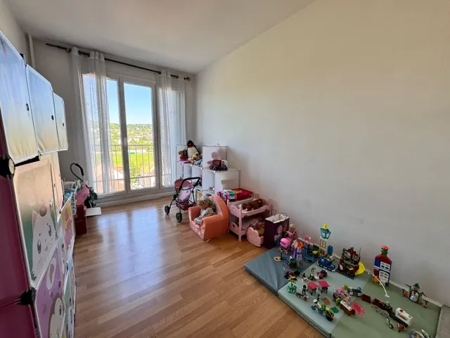 Appartement 3 pièces avec parking et cave à Villebon-sur-Yvette à 15 min du RER 