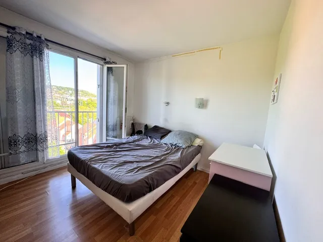 Appartement 3 pièces avec parking et cave à Villebon-sur-Yvette à 15 min du RER 