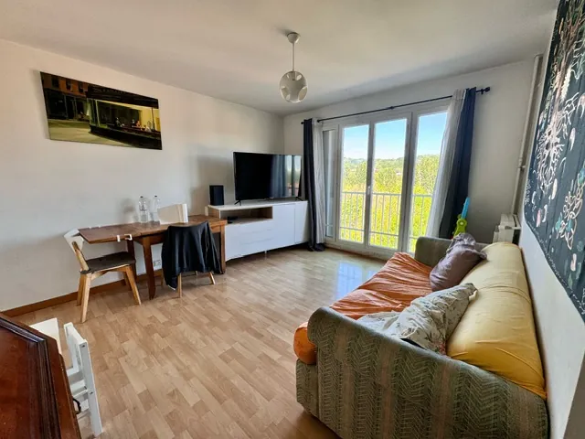 Appartement 3 pièces avec parking et cave à Villebon-sur-Yvette à 15 min du RER 