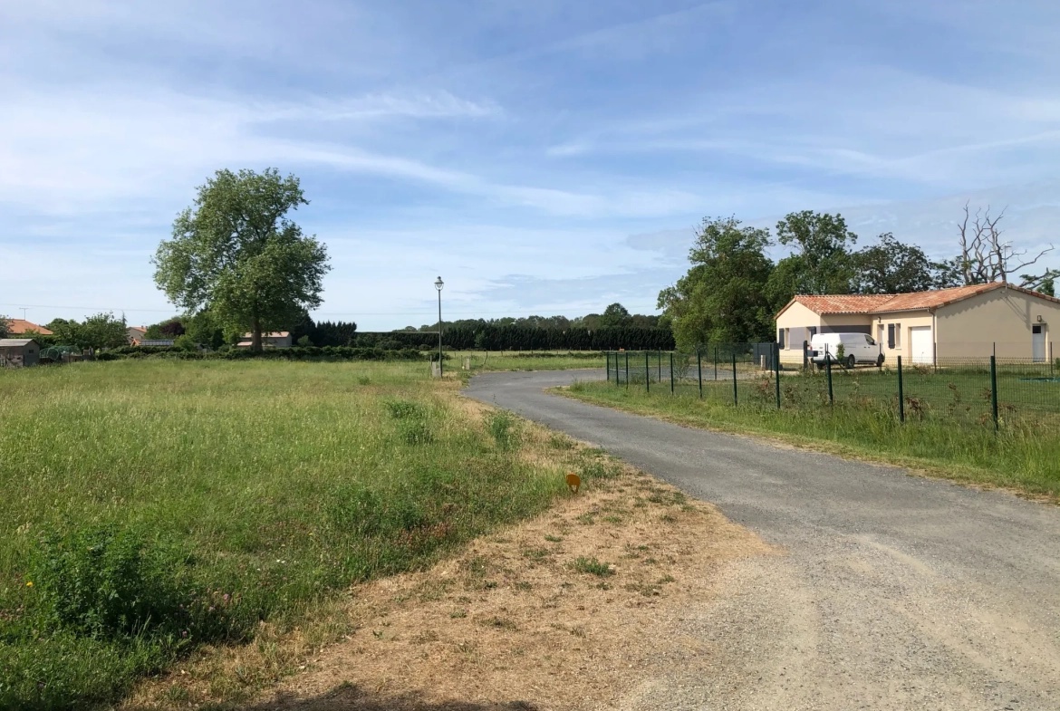 Terrain à bâtir à Chouppes (86110) – Vue dégagée et viabilisé 