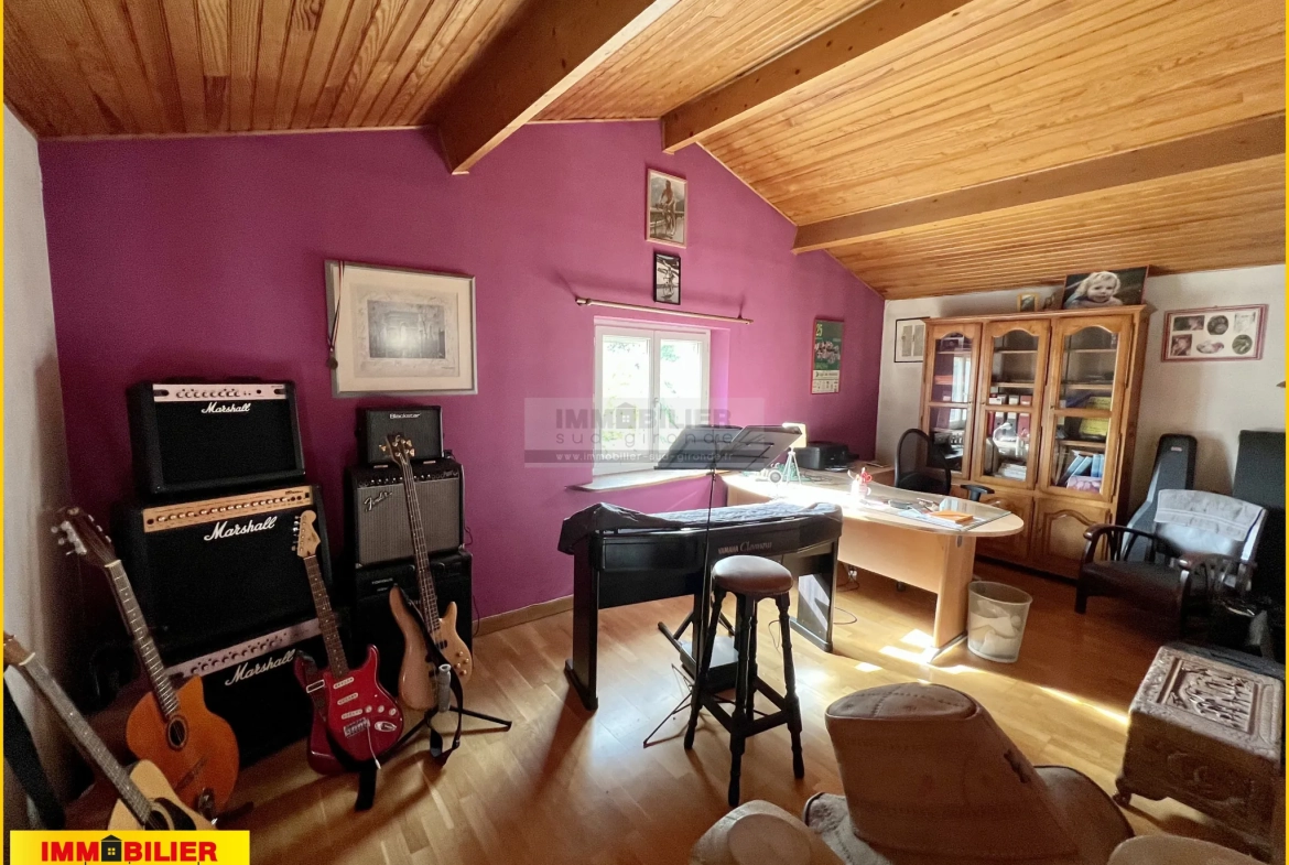 Belle maison familiale à Landiras avec jardin clos, proche des commodités 