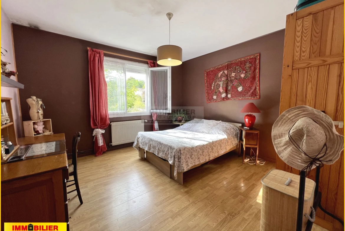Belle maison familiale à Landiras avec jardin clos, proche des commodités 