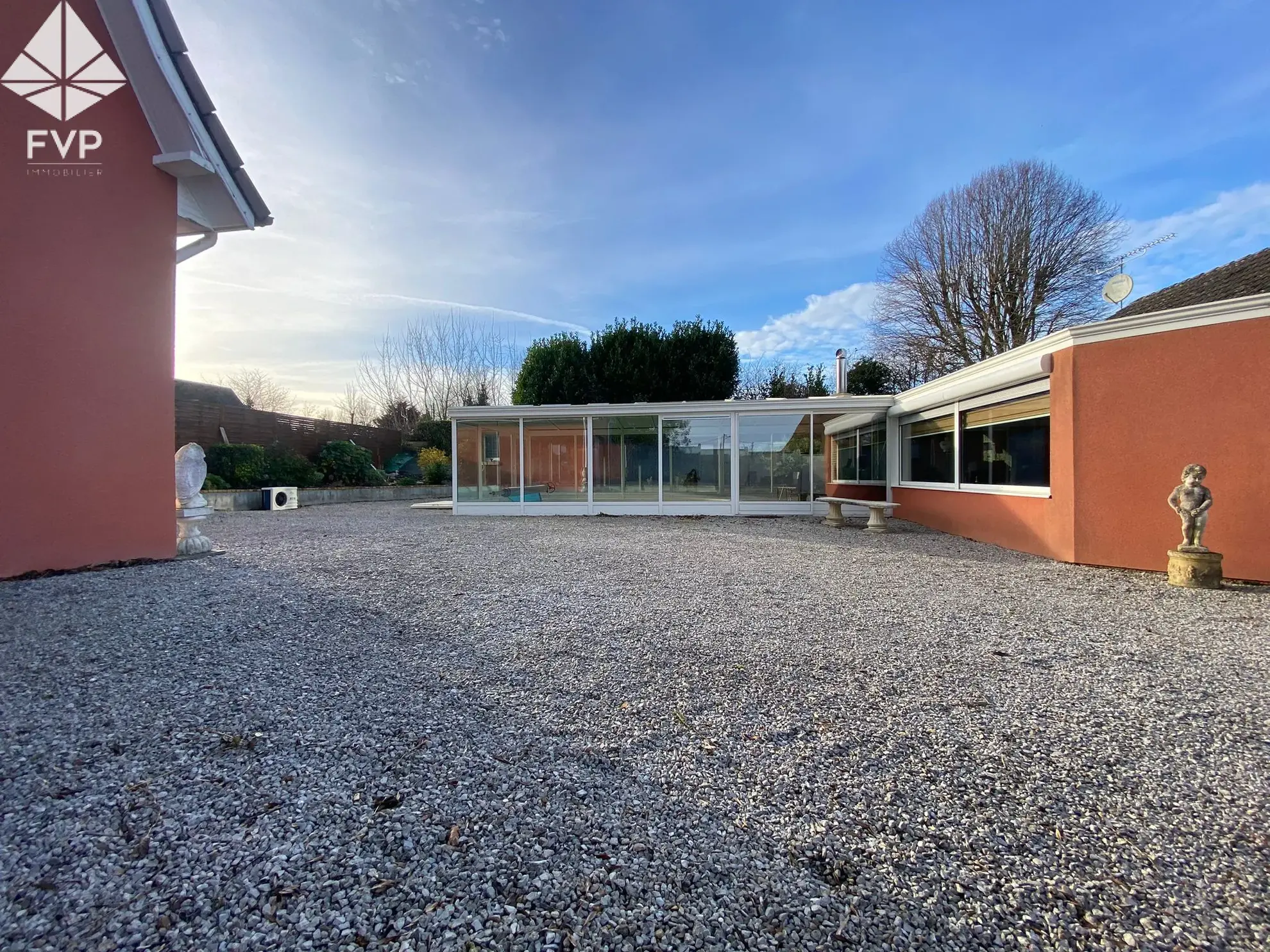 Maison 125m² avec piscine, 3 chambres, proche de Luneray 