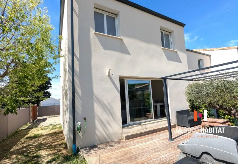 Villa contemporaine T4 à Crespian près de Sommières, plan moderne et hautes performances énergétiques 