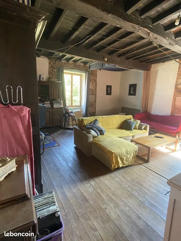 Ancienne ferme avec potentiel à Vergt en Dordogne 
