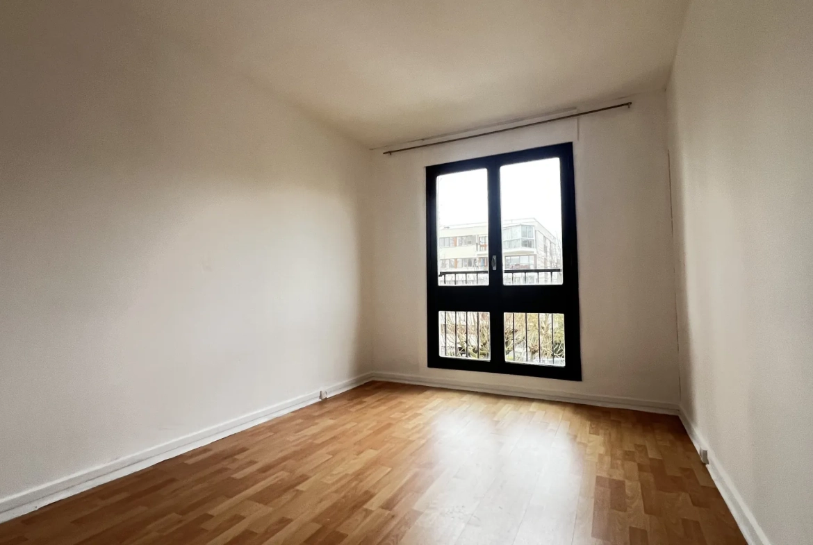 Appartement lumineux avec vue dégagée à Parly2, Le Chesnay-Rocquencourt 