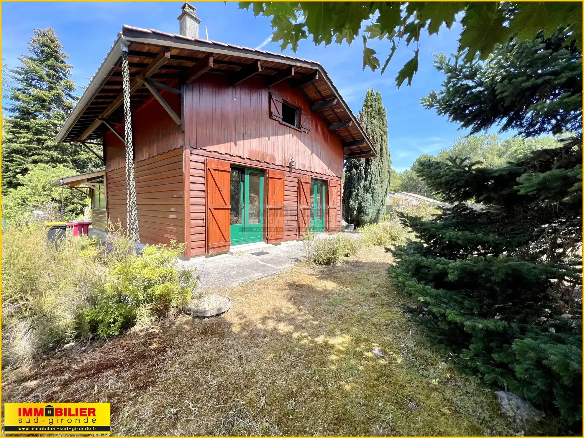 Achat maison chalet en bois à Saint-Michel de Rieufret avec garage et terrain clos 