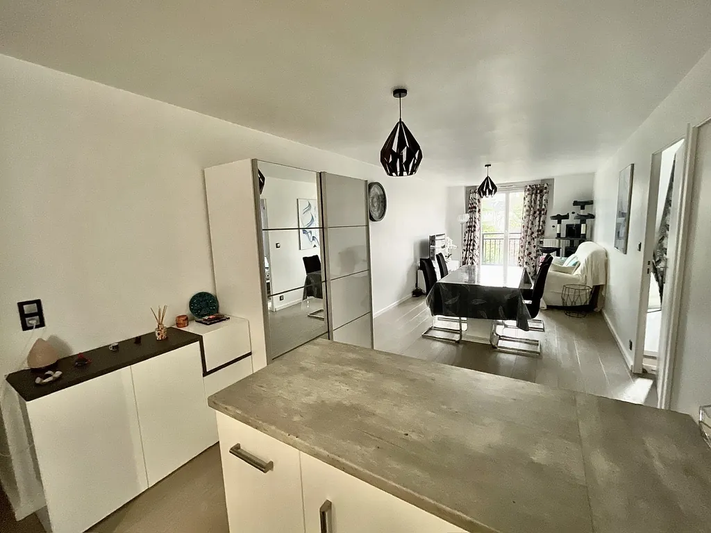 Bel appartement moderne de 61,3 m² à Boissy Saint Léger proche RER et forêt 