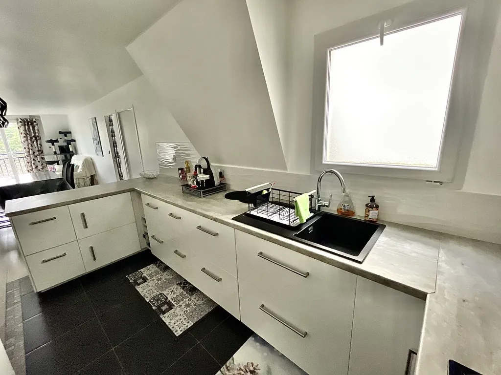 Bel appartement moderne de 61,3 m² à Boissy Saint Léger proche RER et forêt 