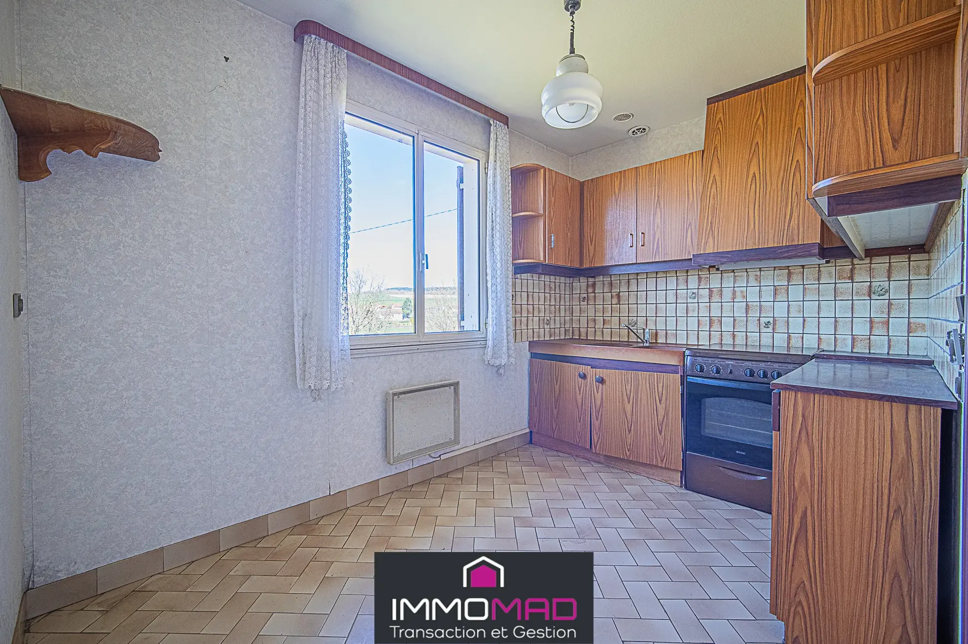 Maison de plain-pied avec sous-sol à vendre à Haudainville, 80 m², grand terrain 
