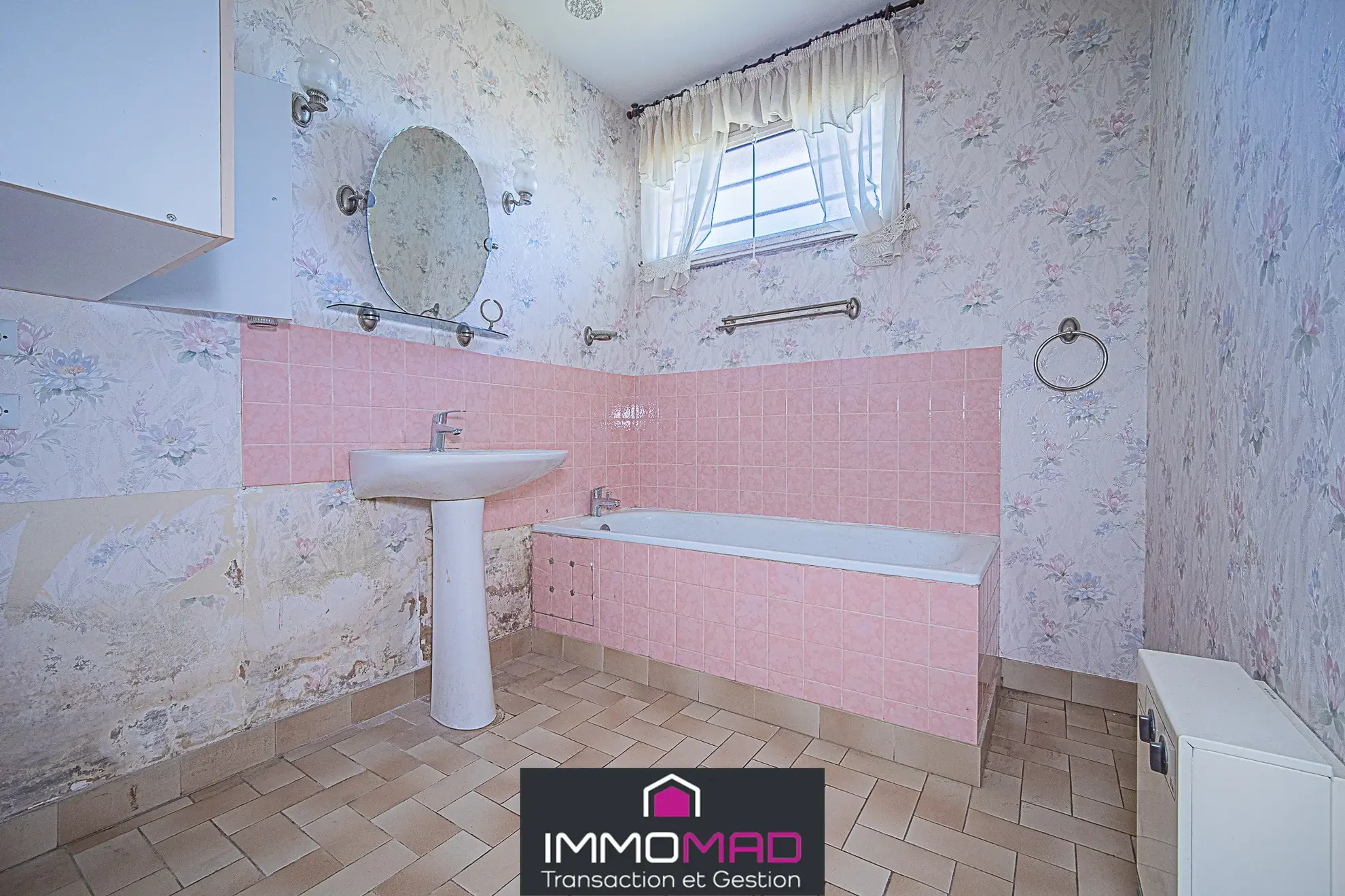 Maison de plain-pied avec sous-sol à vendre à Haudainville, 80 m², grand terrain 