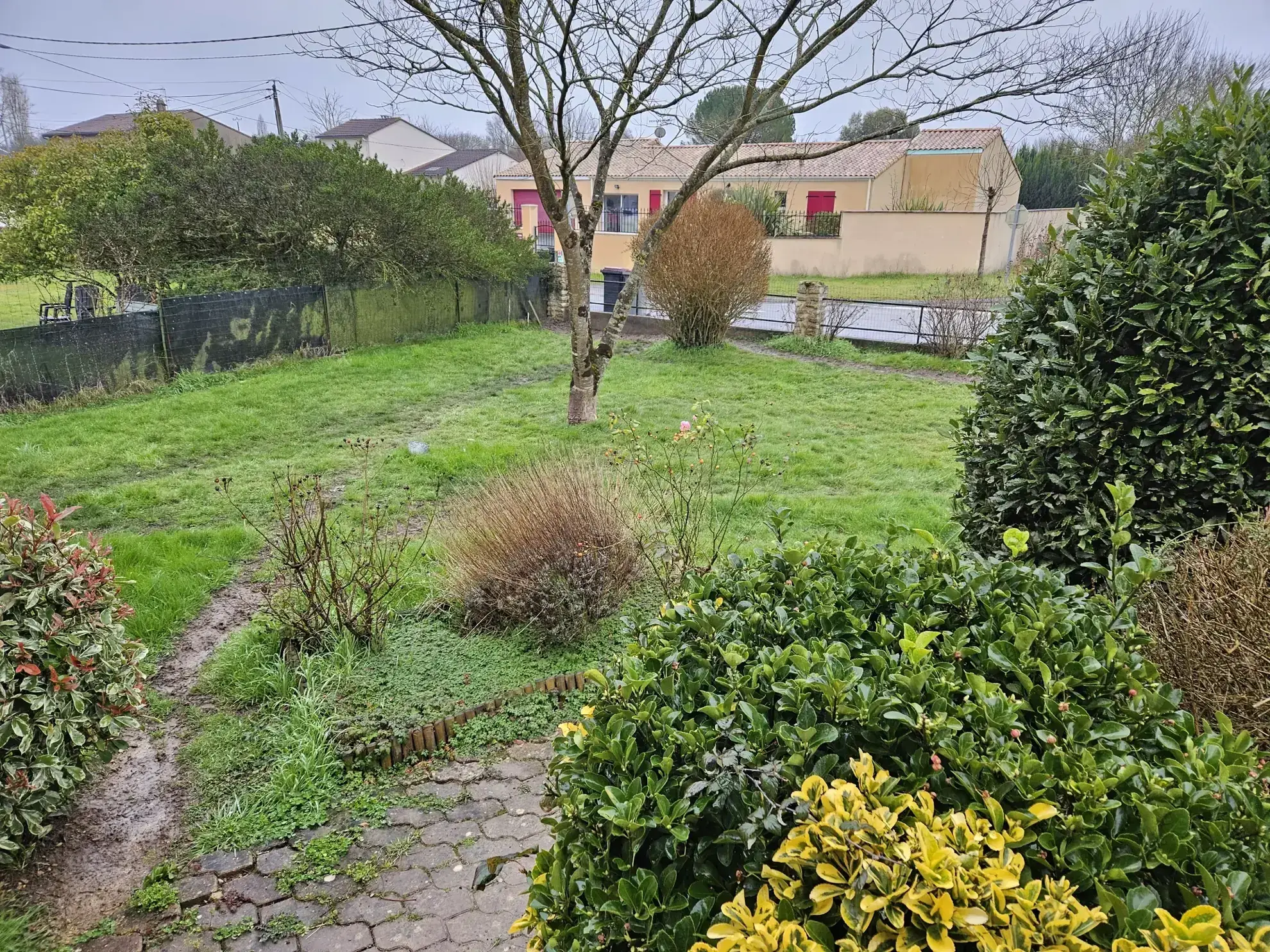 Maison familiale 3 chambres avec jardin près du Marais en Deux-Sèvres 