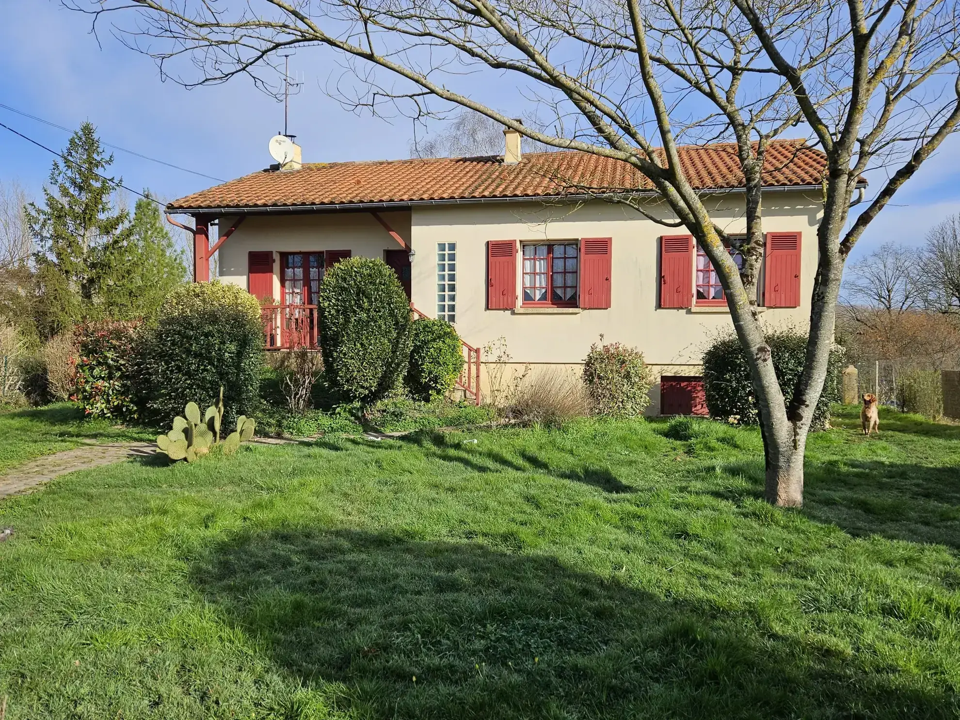 Maison familiale 3 chambres avec jardin près du Marais en Deux-Sèvres 