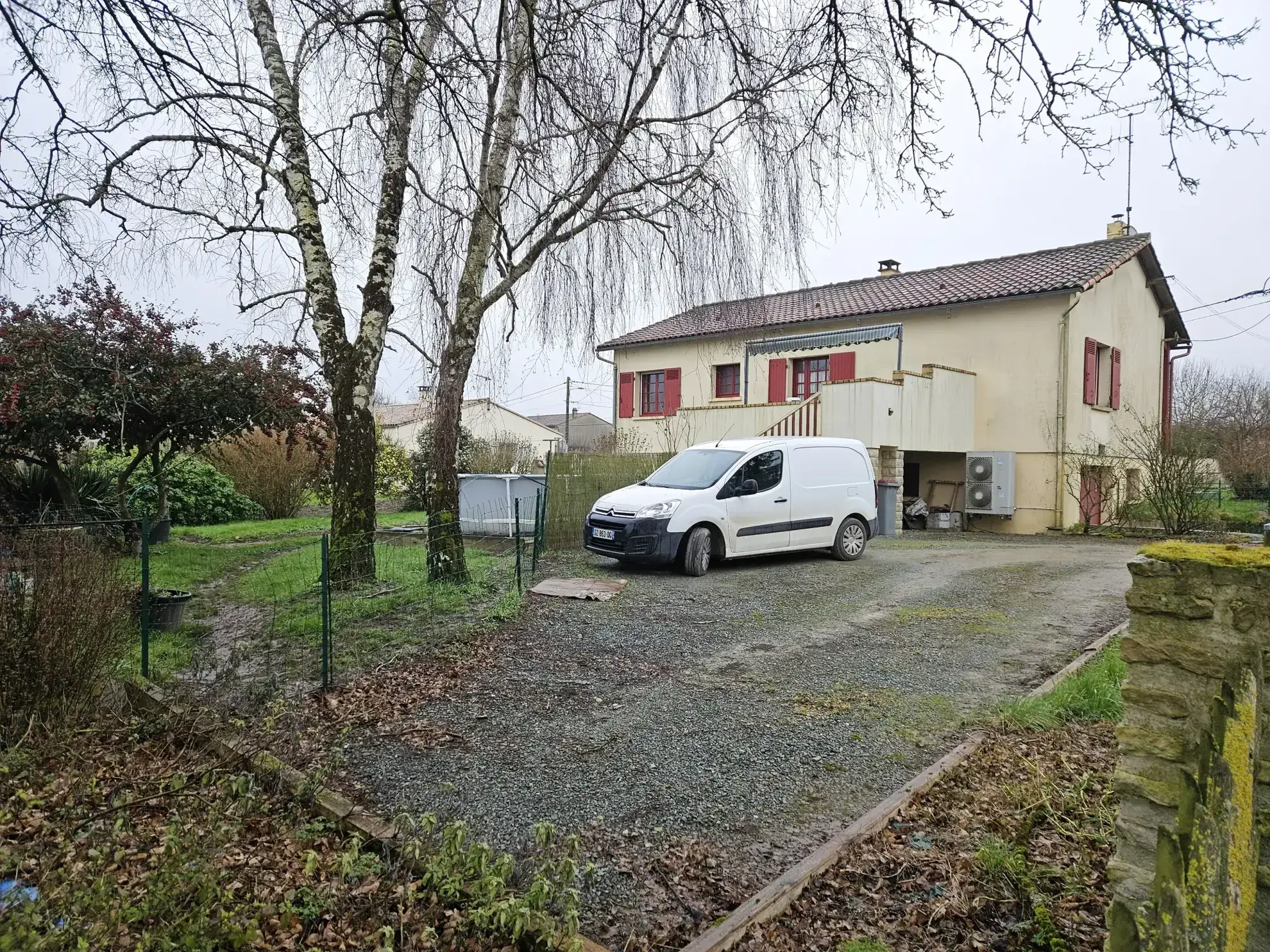 Maison familiale 3 chambres avec jardin près du Marais en Deux-Sèvres 