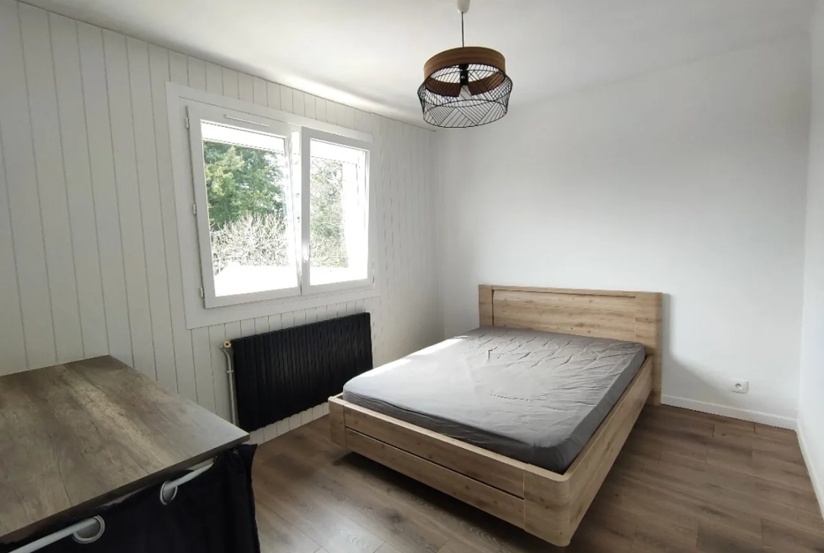 Maison rénovée avec vue dégagée et terrain de 1300 m² à Chameyrat 