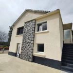 Maison rénovée avec vue dégagée et terrain de 1300 m² à Chameyrat