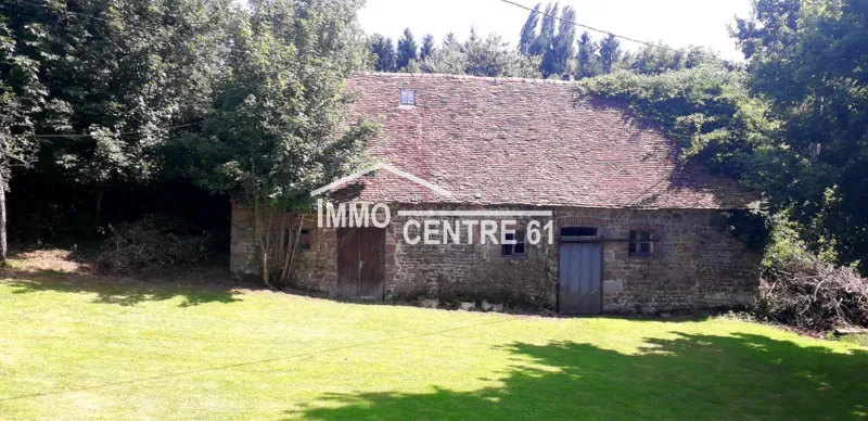 Belle propriété avec maison et hébergements à Dompierre en Orne 