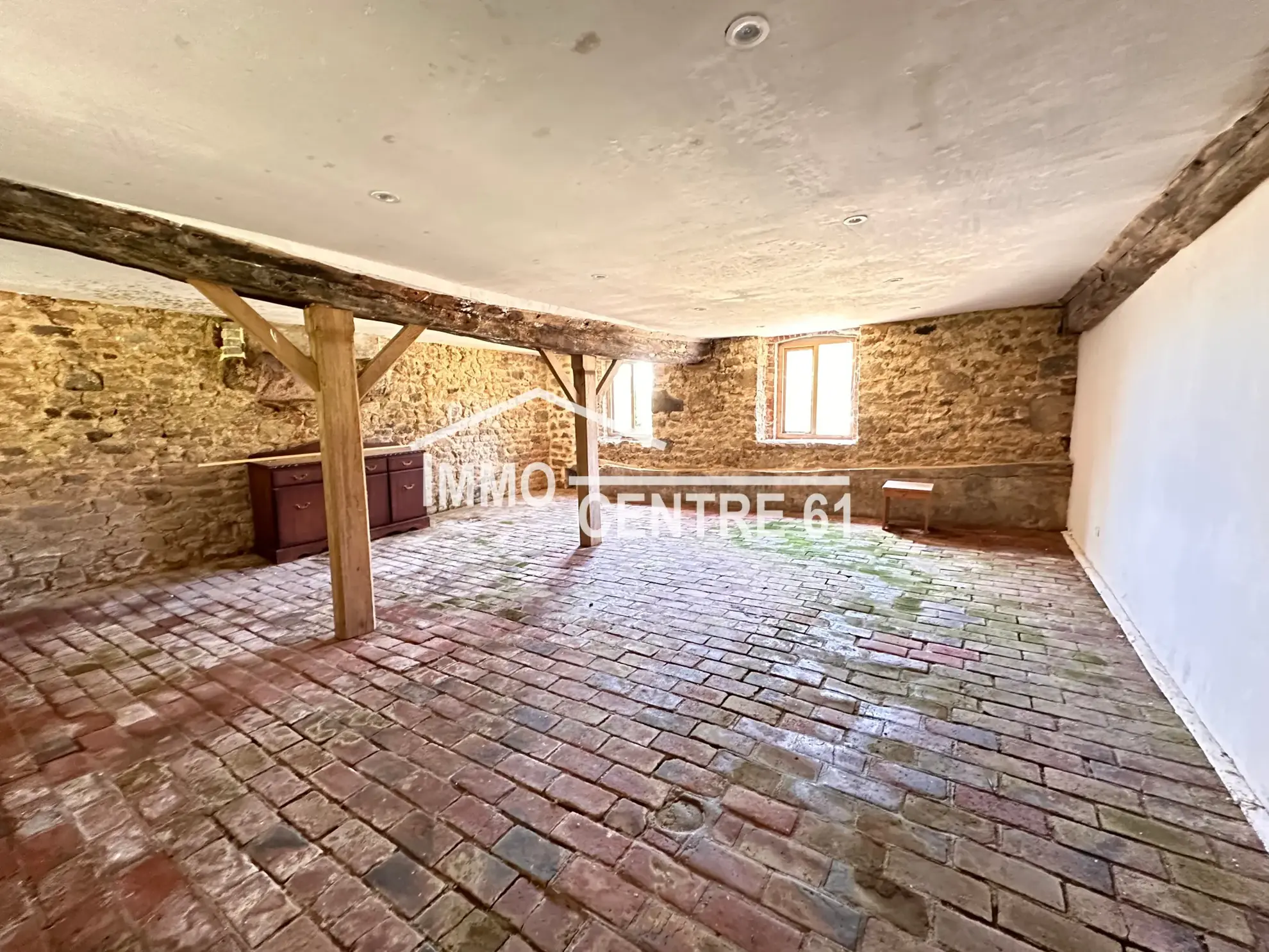 Belle propriété avec maison et hébergements à Dompierre en Orne 