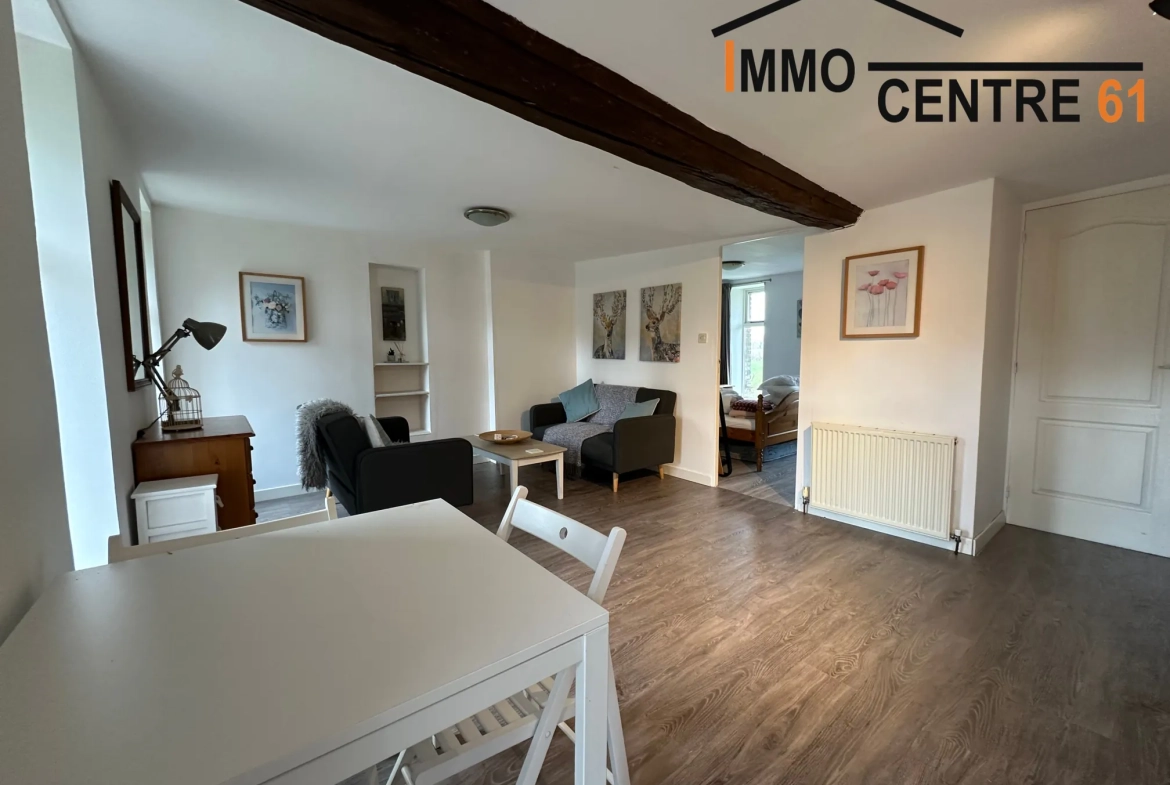 Belle propriété avec maison et hébergements à Dompierre en Orne 