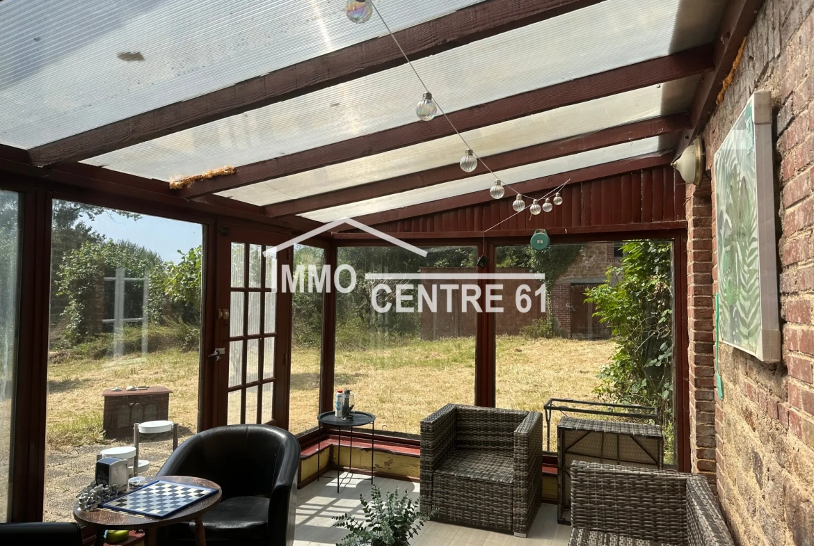 Belle propriété avec maison et hébergements à Dompierre en Orne 