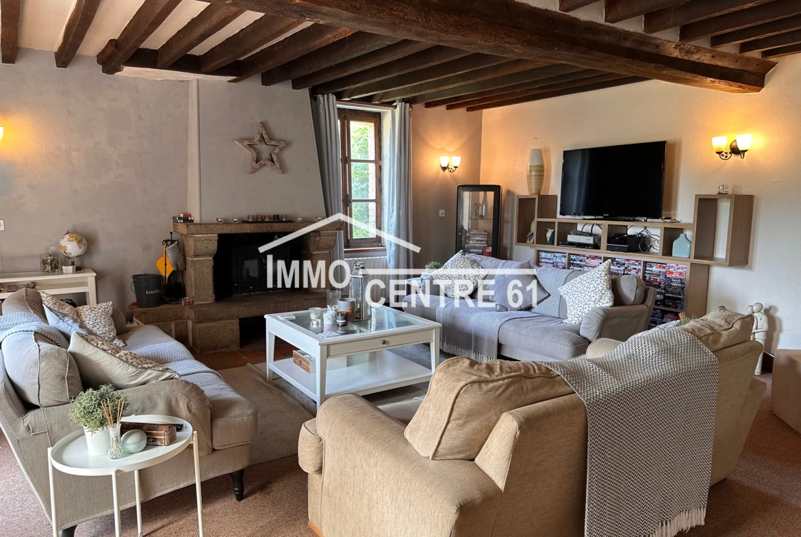 Belle propriété avec maison et hébergements à Dompierre en Orne 