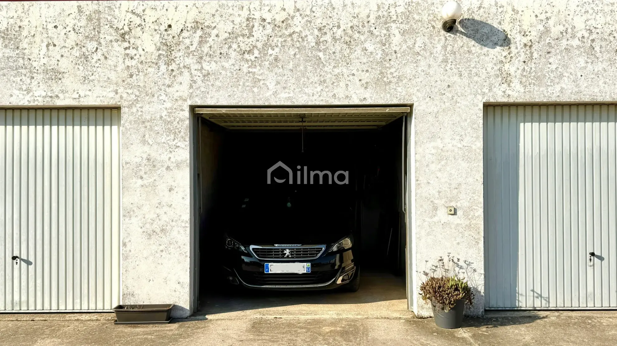 Charmant appartement 2 pièces rénové à Jouarre, cadre paisible avec parking et terrasse 