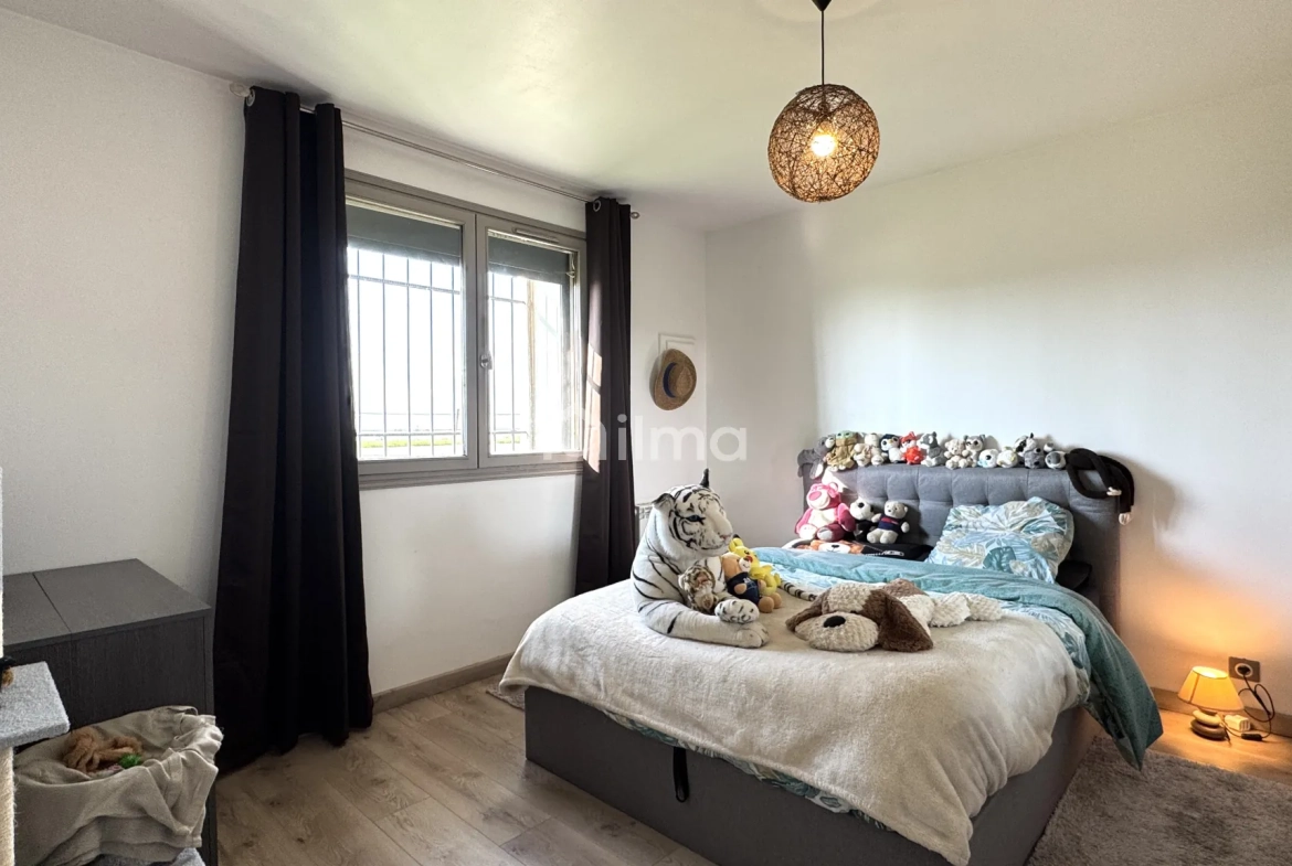 Charmant appartement 2 pièces rénové à Jouarre, cadre paisible avec parking et terrasse 