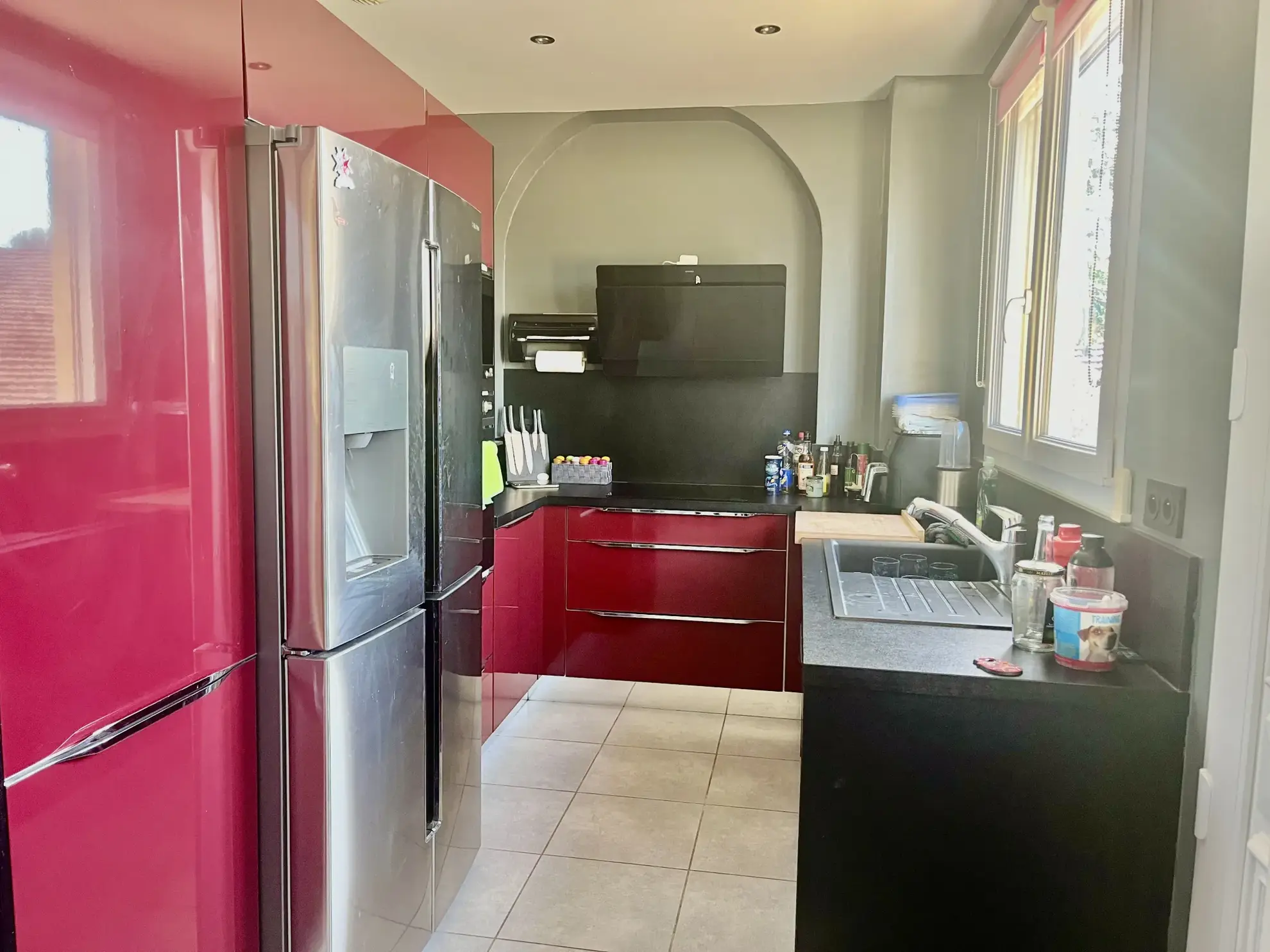 Appartement rénové avec jardin, garage et terrasse à Connaux 
