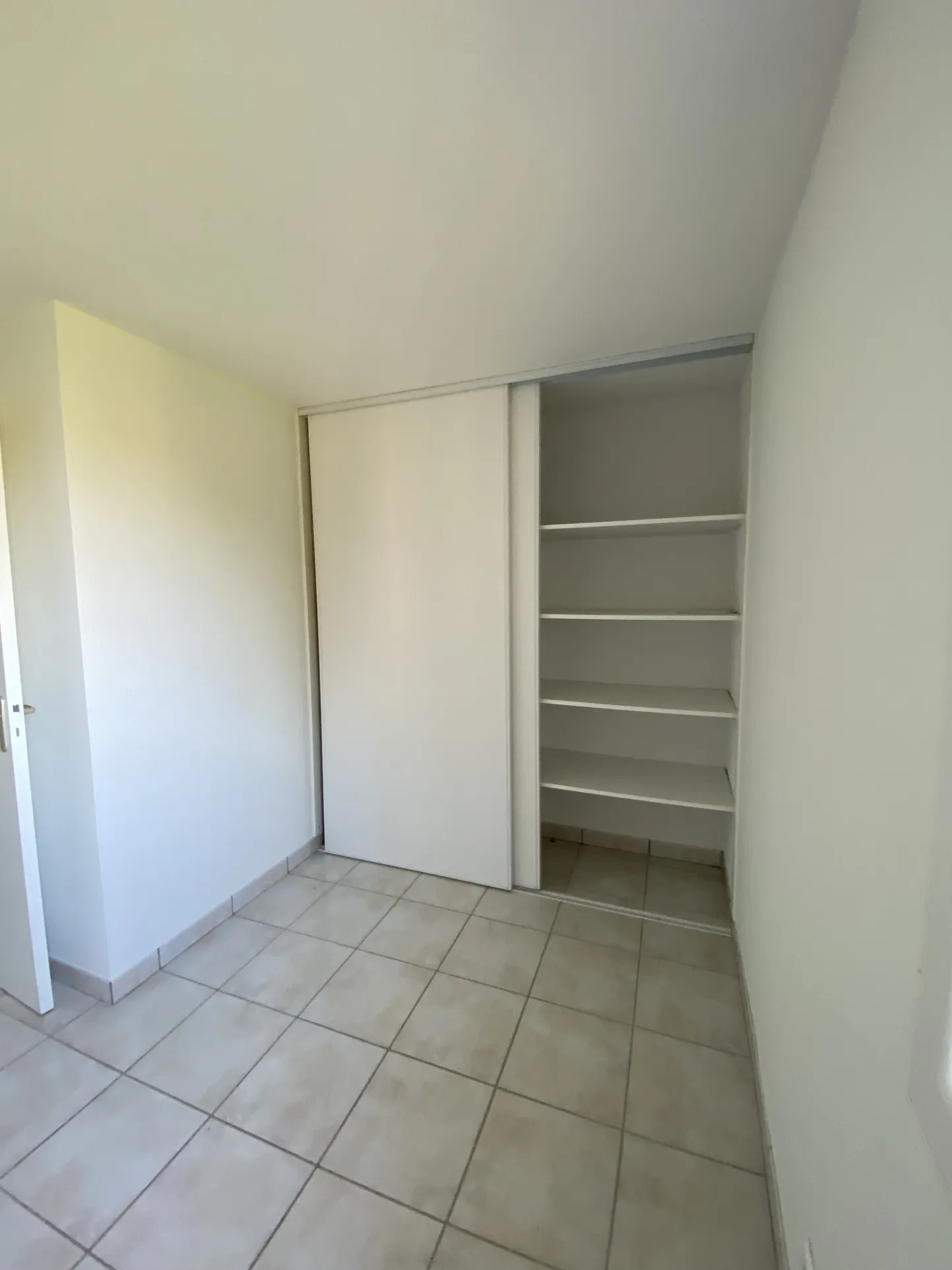 Maison individuelle avec 4 chambres et vue dégagée à Courpière 