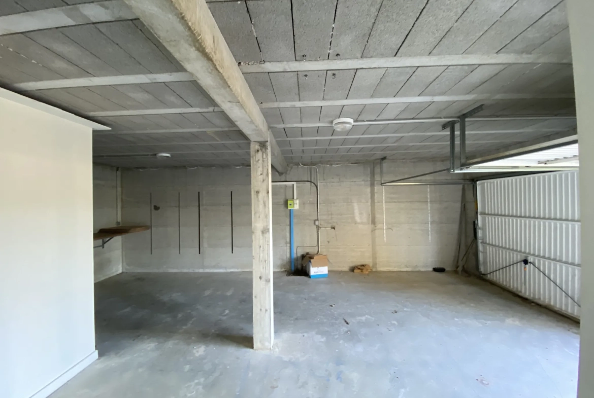 Maison individuelle avec 4 chambres et vue dégagée à Courpière 