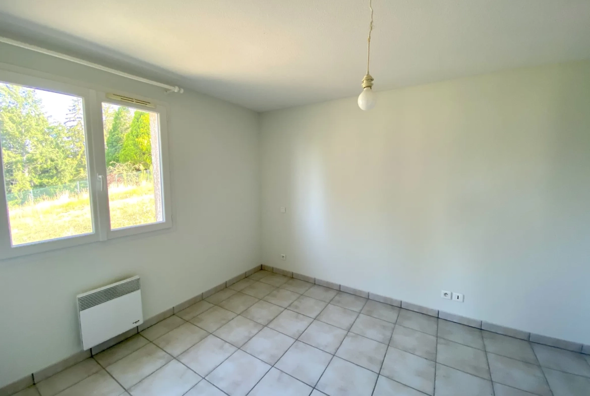 Maison individuelle avec 4 chambres et vue dégagée à Courpière 