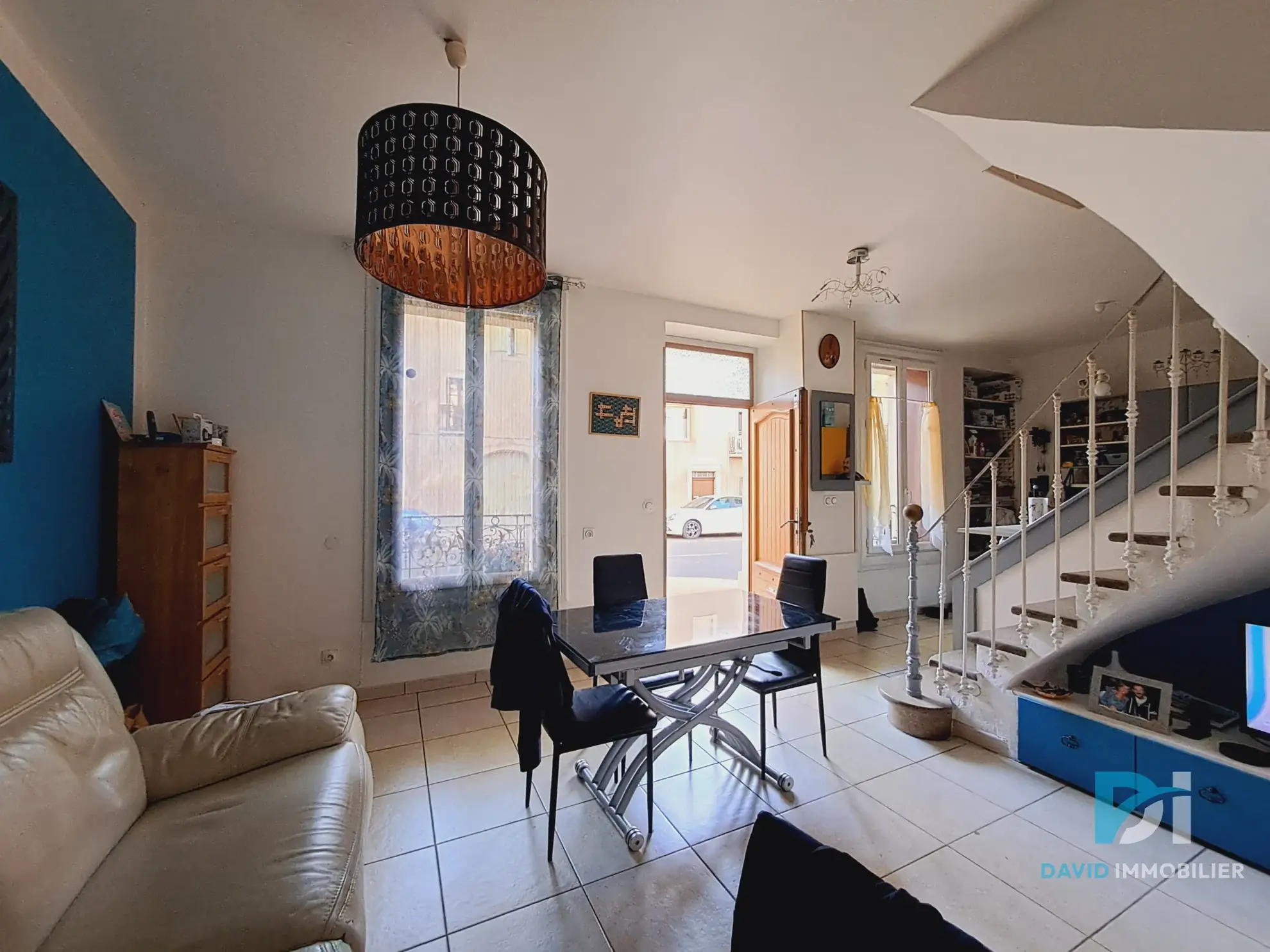 Maison de village de 77 m² avec terrasse et potentiel à Saint-Thibéry 