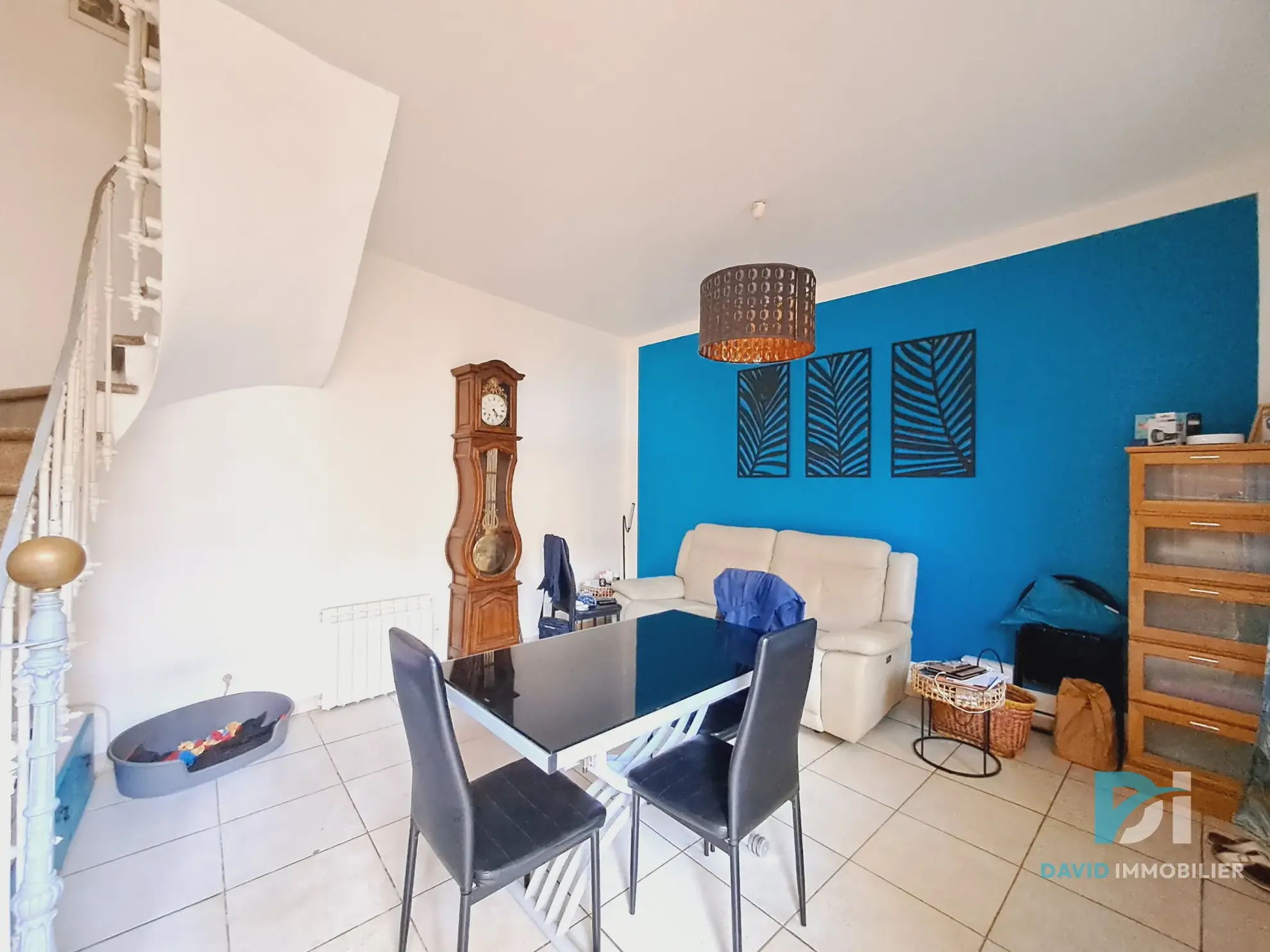 Maison de village de 77 m² avec terrasse et potentiel à Saint-Thibéry 