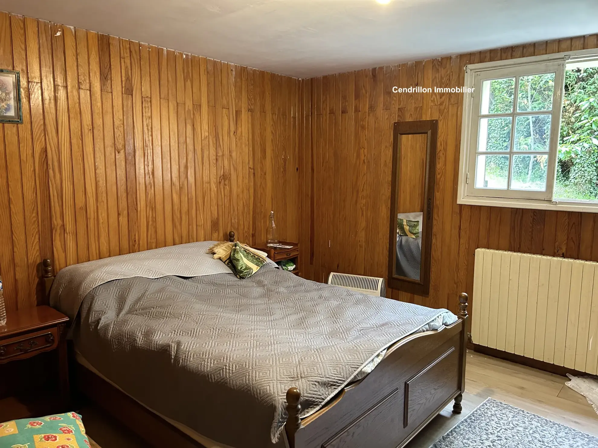 Maison indépendante 5 chambres avec garage et patio à Bourganeuf 