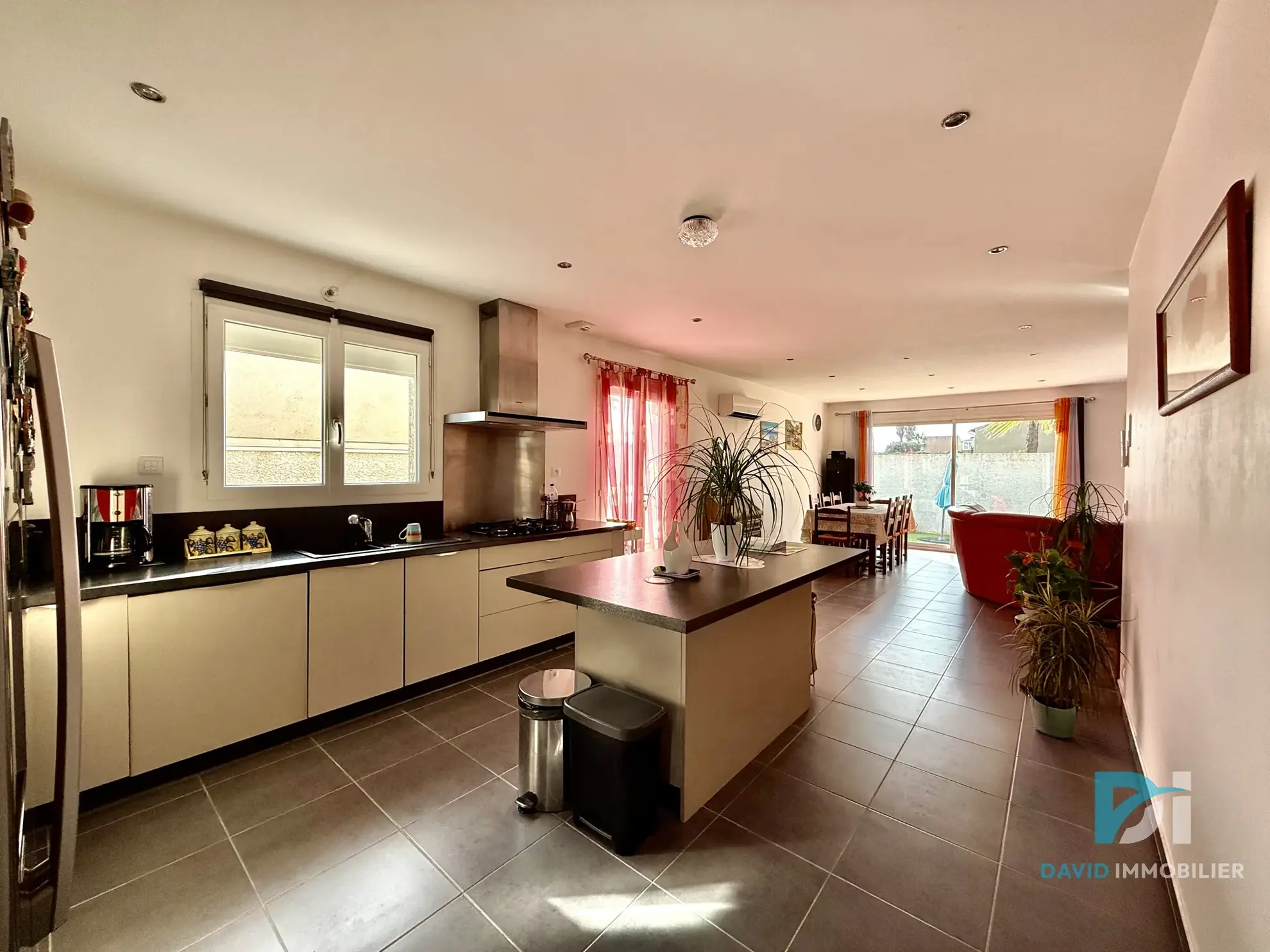 Villa T4 de 87 m² à Saint-Thibéry avec jardin et terrasse 