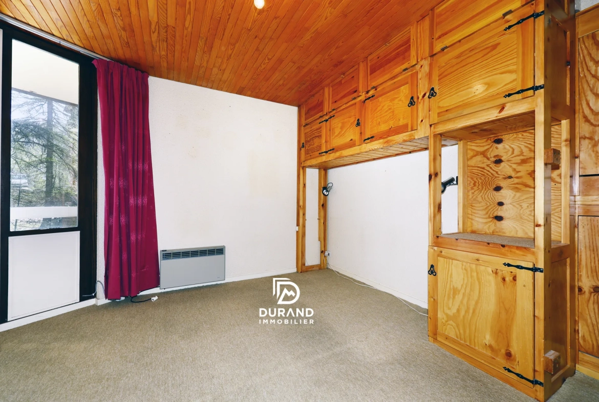 Studio à vendre à Vars, secteur Point Show, 21 m², proche pistes et commodités 