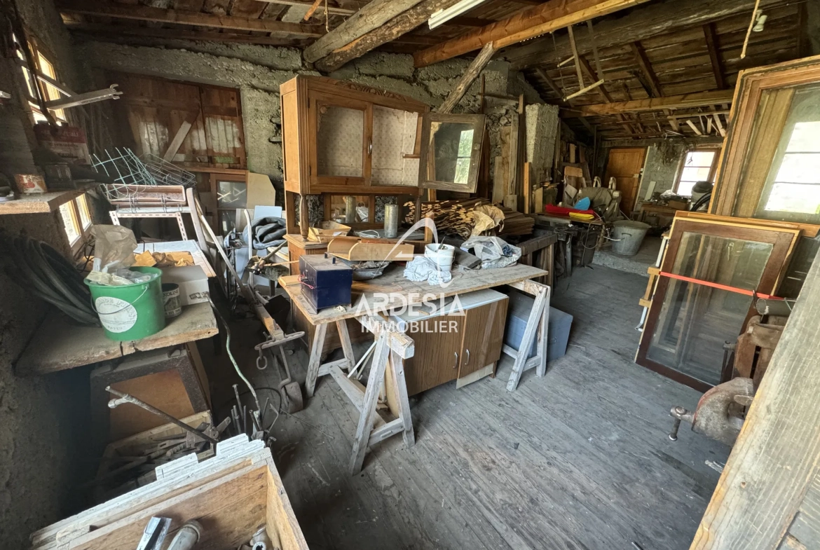 Maison de village à Bramans à réhabiliter avec grand potentiel 