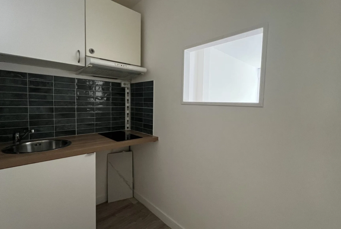 Studio à vendre à Le Chesnay - Résidence standing proche commerces et forêt 