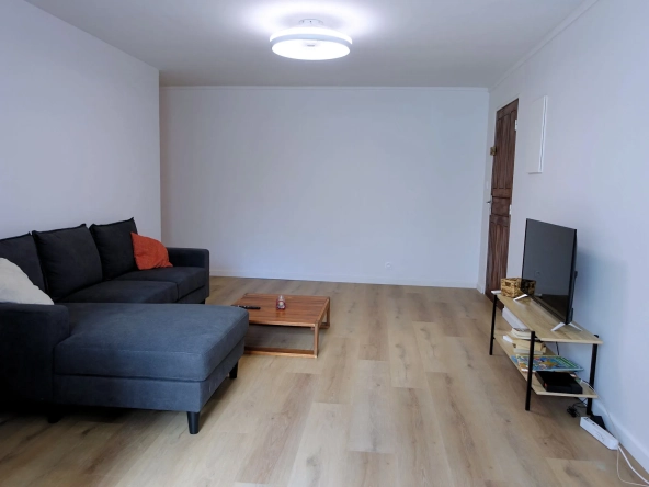 Appartement T3 rénové de 61m² à La Montagne, idéal résidence ou investissement 