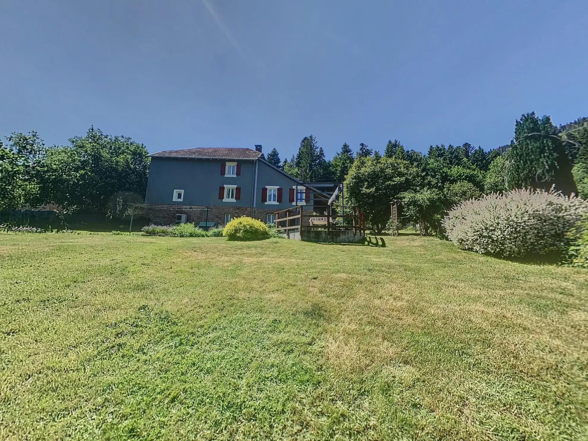 Charmante maison de 126m² avec vue et jardin clos à Moussey 