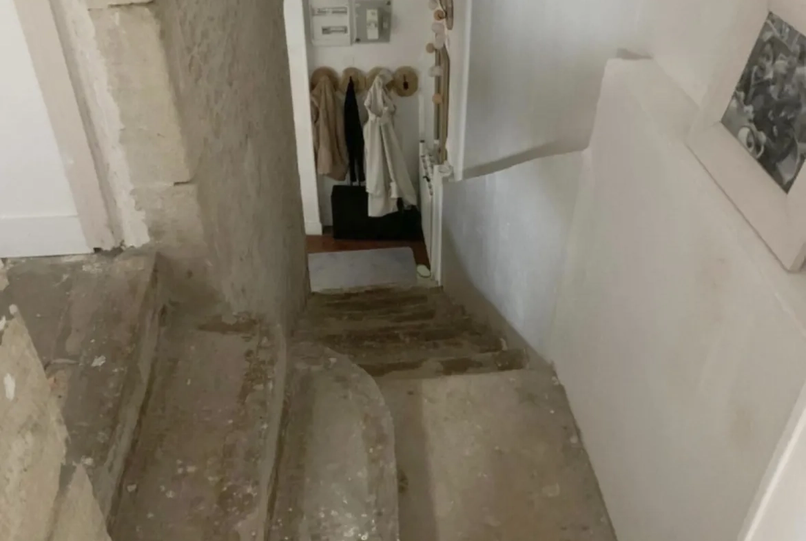Charmante maison en pierre à 10 min de Caen et de la mer avec grand terrain 