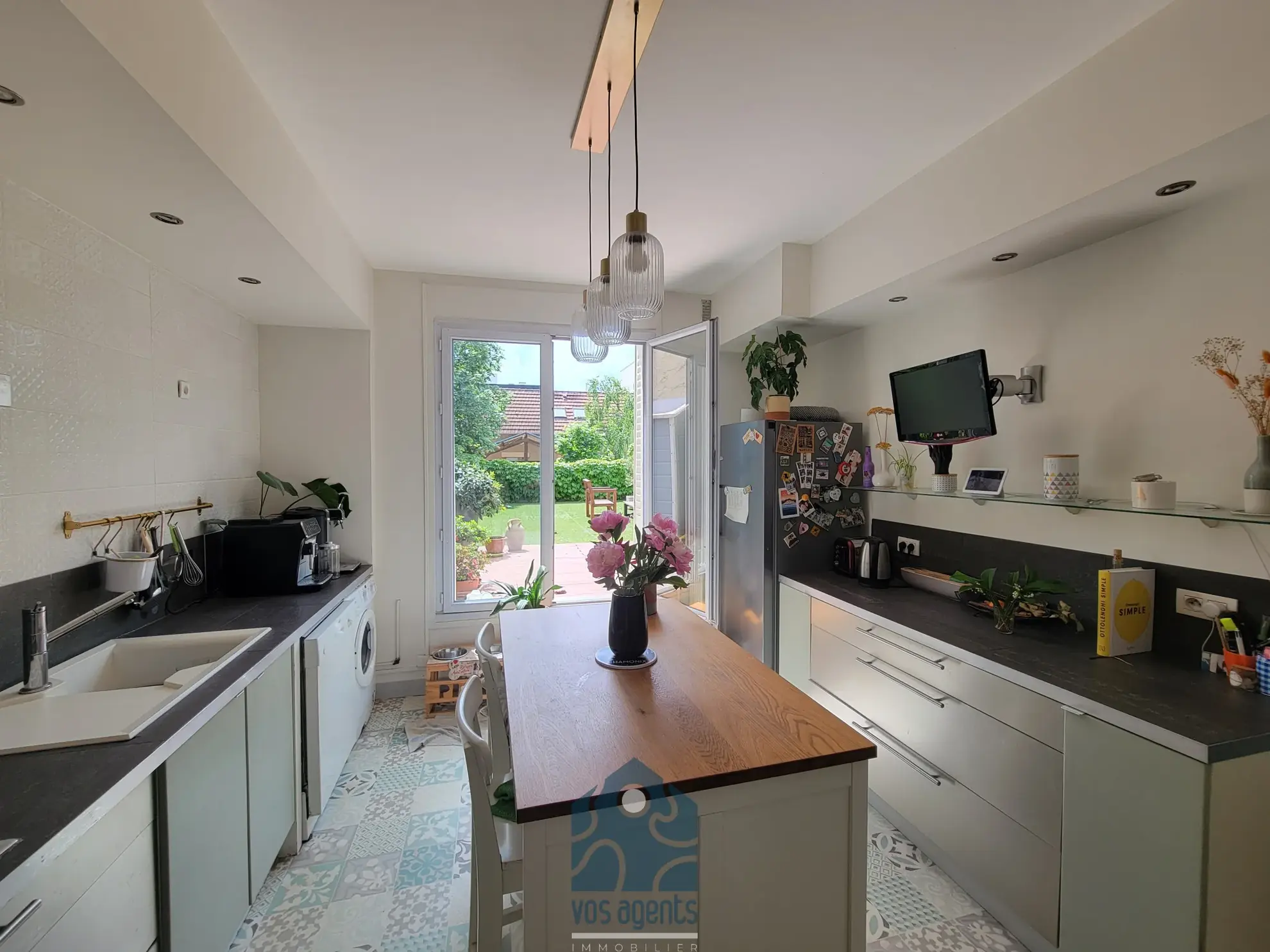 Appartement 3 pièces avec grande terrasse à Clermont-Ferrand, proche commodités 