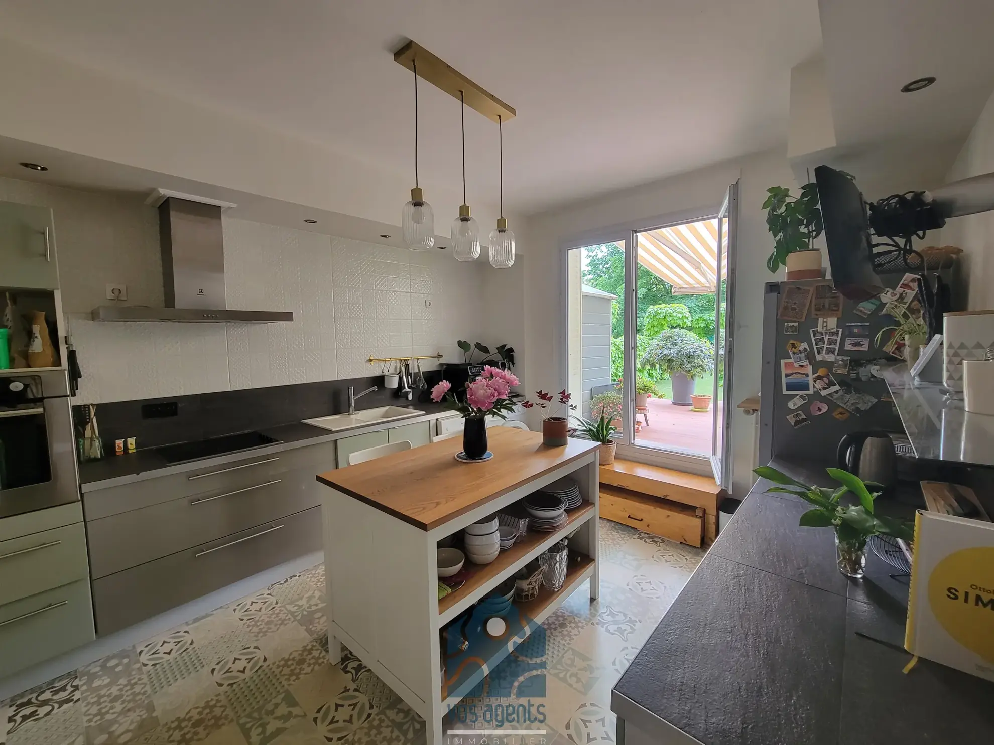 Appartement 3 pièces avec grande terrasse à Clermont-Ferrand, proche commodités 