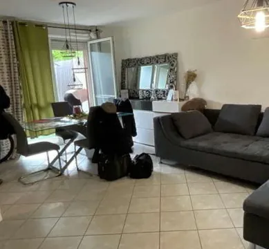 Appartements à vendre à Étrembières avec terrasse et parking - 72 m² 