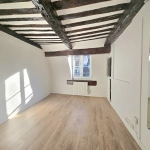 Studio lumineux à vendre dans le Marais Saint Avoye à Paris