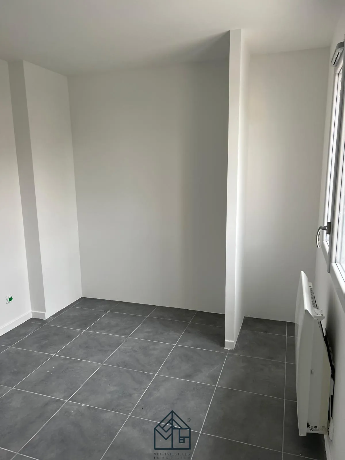 Maison neuve à Roanne de 94 m² avec 4 chambres et garage 