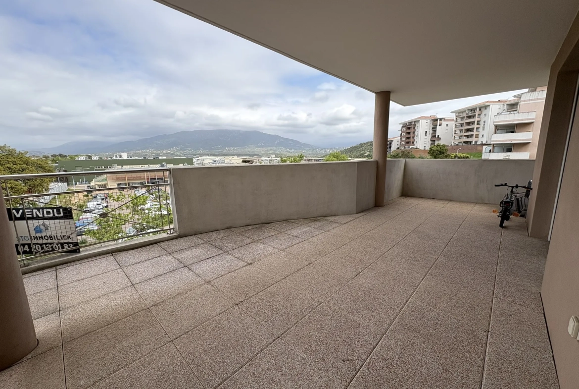 Appartement 3 pièces en vente à Sarrola Carcopino avec balcon de 50 m² 