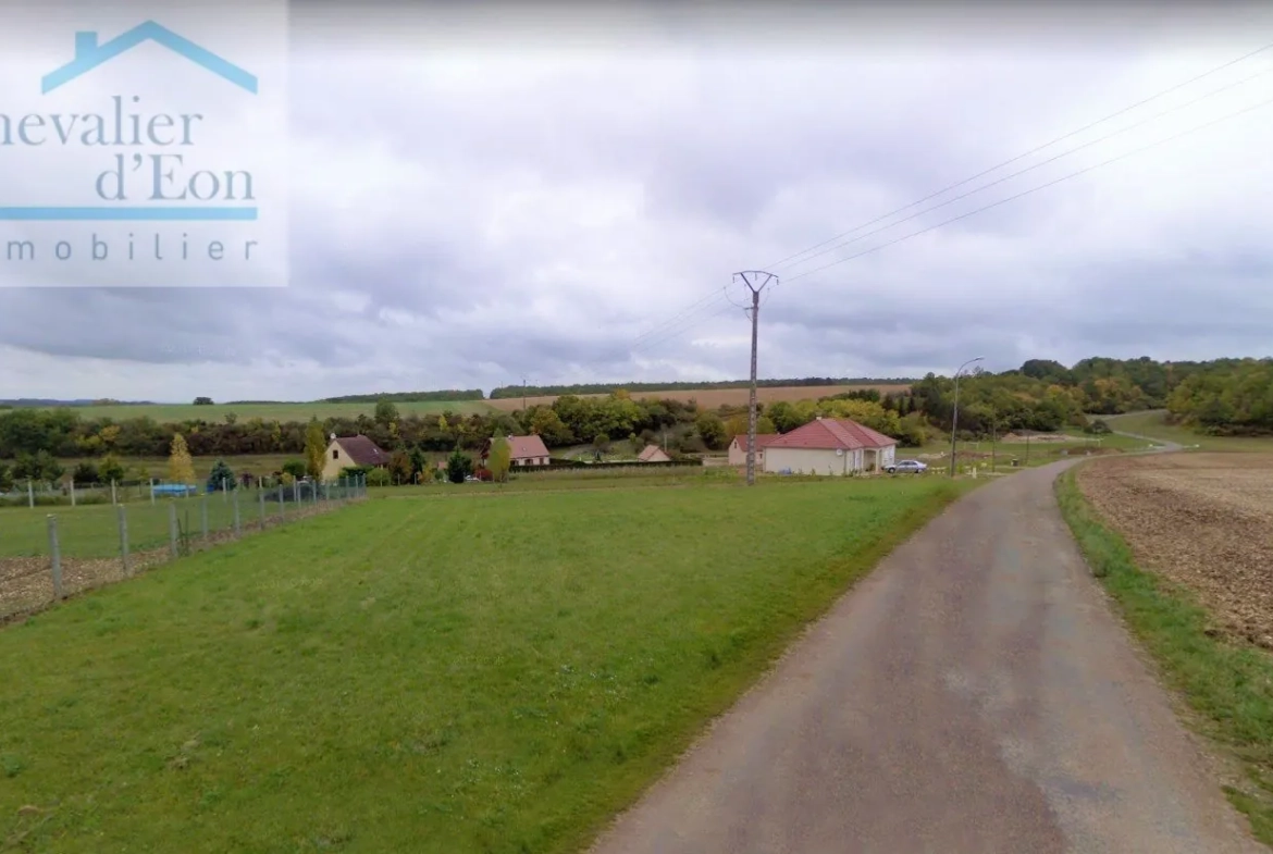 Terrain constructible plat de 1014 m² à Tronchoy 