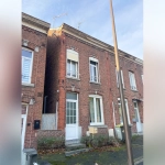 Belle maison semi-individuelle en brique à Jeumont avec 4 chambres, terrain clos et chauffage central au gaz